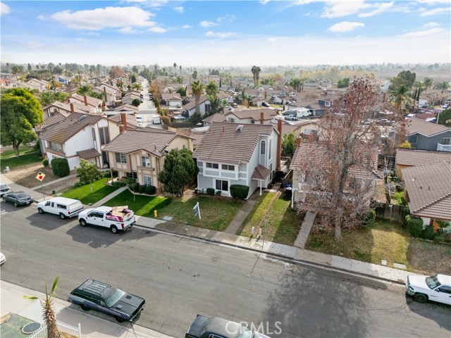 Detail Gallery Image 2 of 29 For 23677 Parkland Ave, Moreno Valley,  CA 92557 - 4 Beds | 2/1 Baths