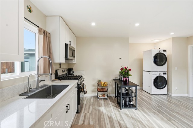 Image 19 of 31 For 4850 Vincent