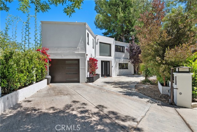 7670 Woodrow Wilson Drive, Los Angeles CA: https://media.crmls.org/medias/64418c2a-a61b-40ea-9111-c0bbcf1ad613.jpg
