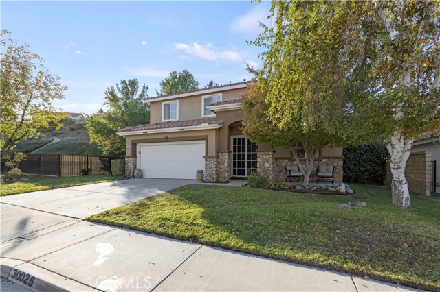 Detail Gallery Image 2 of 62 For 30025 Medford Pl, Castaic,  CA 91384 - 5 Beds | 3 Baths