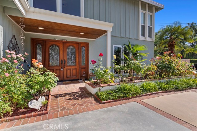 22666 Margarita Drive, Woodland Hills CA: https://media.crmls.org/medias/64435bb3-27c0-4f1d-b197-0b9f376150b5.jpg