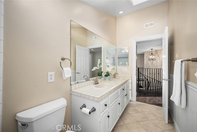 Detail Gallery Image 40 of 49 For 16282 Mandalay Cir, Huntington Beach,  CA 92649 - 5 Beds | 3 Baths