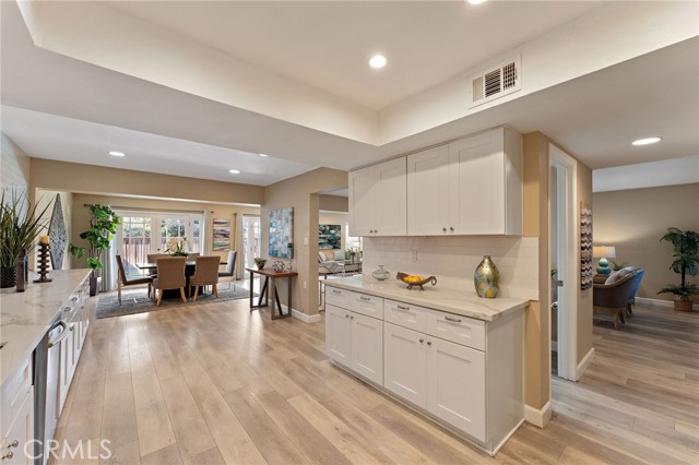 Detail Gallery Image 16 of 57 For 21 Queens Wreath, Irvine,  CA 92612 - 4 Beds | 2/1 Baths