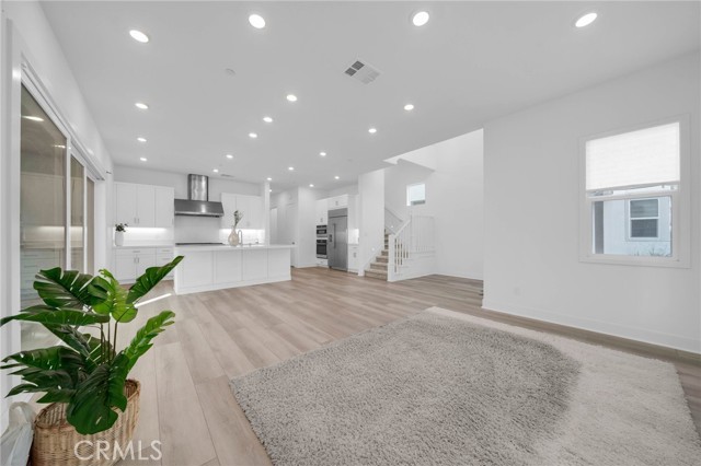 Detail Gallery Image 8 of 46 For 27216 Coyote Bush Ct, Valencia,  CA 91381 - 4 Beds | 5 Baths