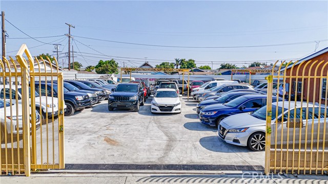 1523 Nadeau Street, Los Angeles, California 90001, ,Commercial Sale,For Sale,1523 Nadeau Street,CRDW24127657
