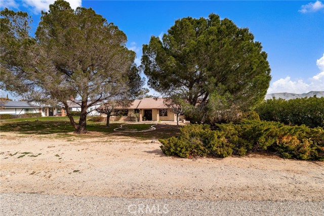 Detail Gallery Image 2 of 43 For 7659 Arcadia Ave, Hesperia,  CA 92345 - 3 Beds | 2 Baths