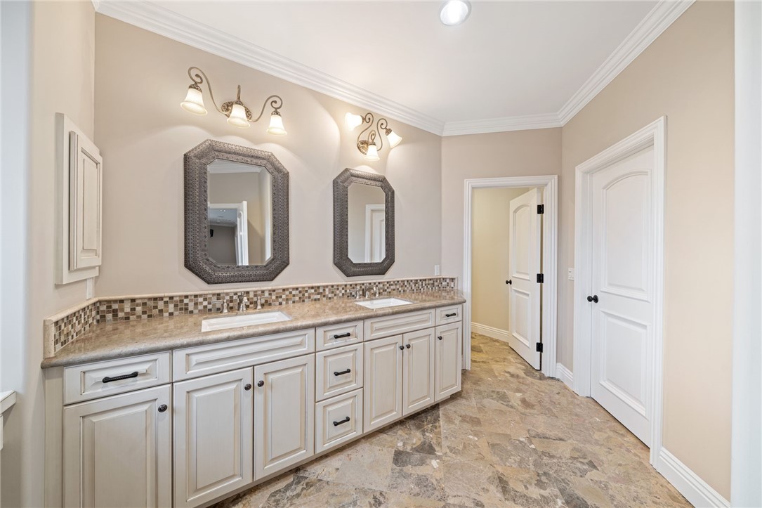 Detail Gallery Image 31 of 60 For 18378 Avenida Bosque, Murrieta,  CA 92562 - 4 Beds | 3/1 Baths