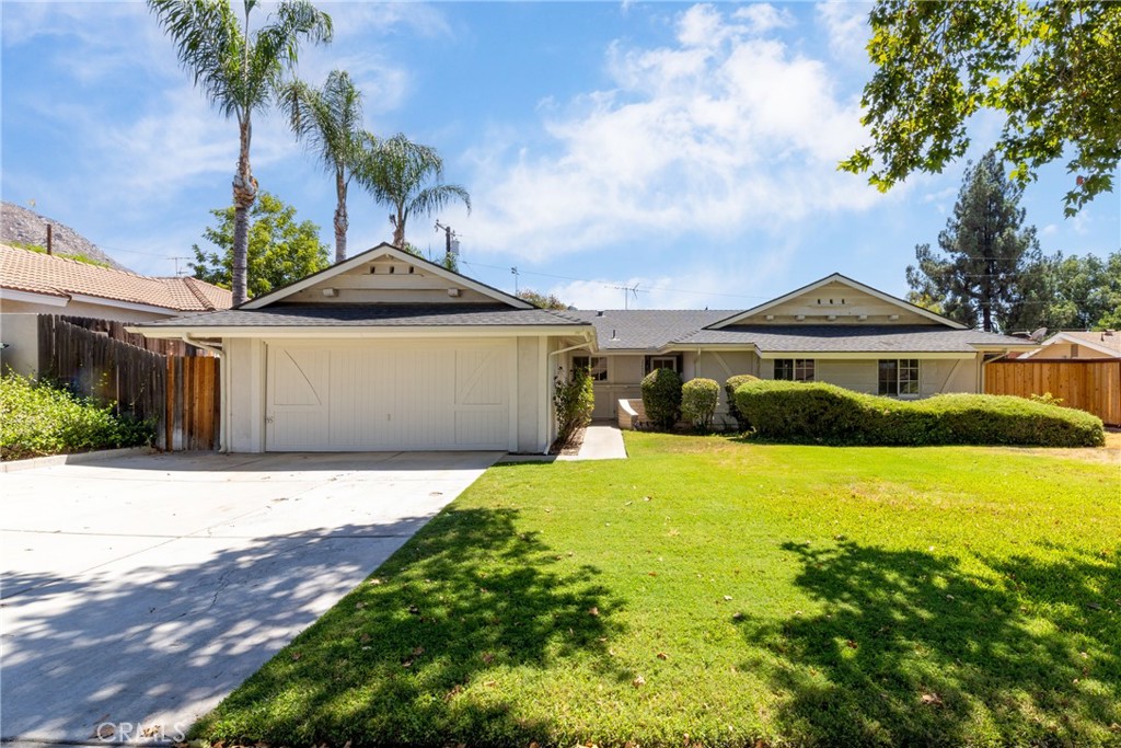 22629 De Soto Street