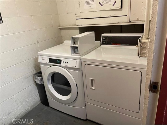 Detail Gallery Image 20 of 20 For 444 Obispo Ave #3,  Long Beach,  CA 90814 - 2 Beds | 2 Baths