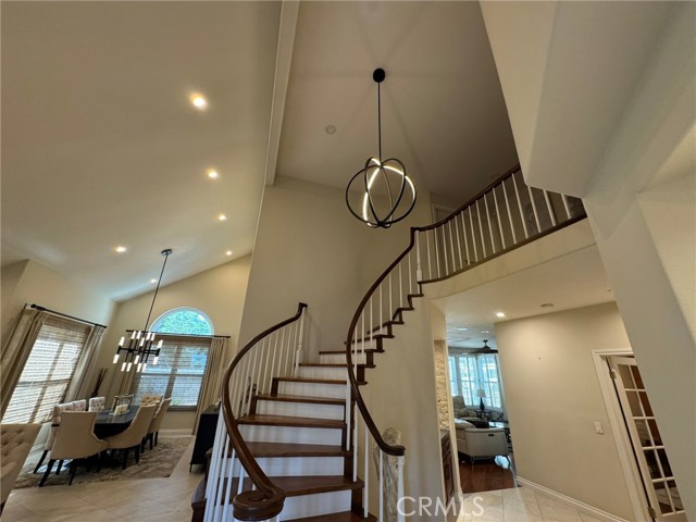 6 Lakeridge, Rancho Santa Margarita CA: https://media.crmls.org/medias/6446d1ed-989f-47d0-9511-e2662c9c129f.jpg