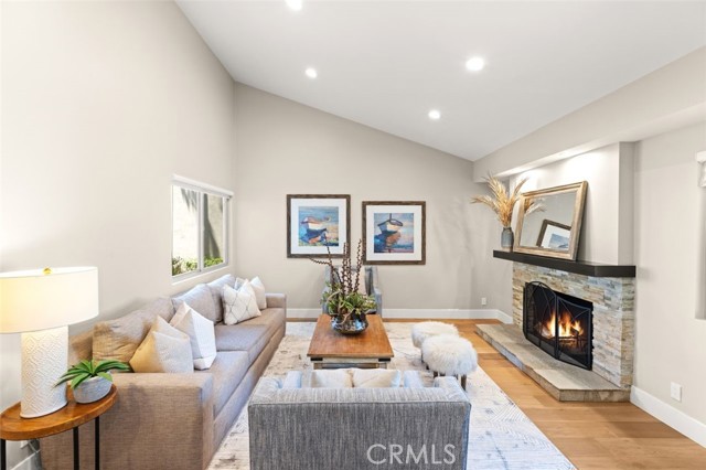 64476aea D4c0 4cf0 Bcf7 F82a39c2d4c6