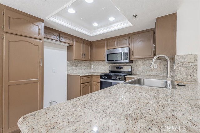 Detail Gallery Image 8 of 24 For 1725 S Angel Ct, Anaheim,  CA 92802 - 3 Beds | 2/1 Baths