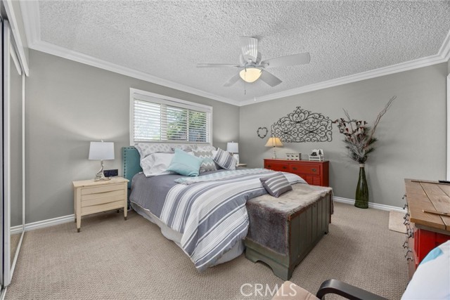 119 Pine Drive, Kernville CA: https://media.crmls.org/medias/6447c7ea-e56c-4296-977d-46c7d342b3d6.jpg