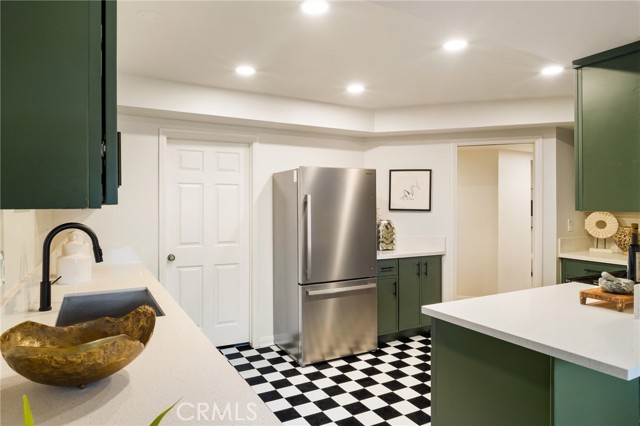 Detail Gallery Image 16 of 39 For 534 S Oak Knoll Ave #103,  Pasadena,  CA 91101 - 2 Beds | 2 Baths
