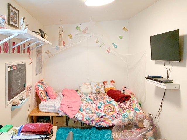 11835 Gale Ave, Hawthorne CA: https://media.crmls.org/medias/64480cc1-d0dd-42fa-a9ad-76f48f63188a.jpg