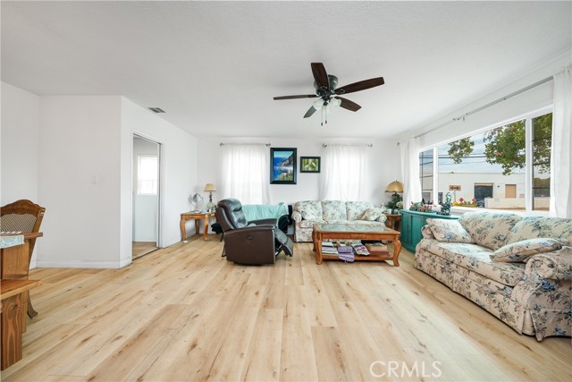 1203 Pontenova Avenue, Hacienda Heights CA: https://media.crmls.org/medias/6448259d-e2f9-4d25-b9b4-dd4eb9644d8a.jpg
