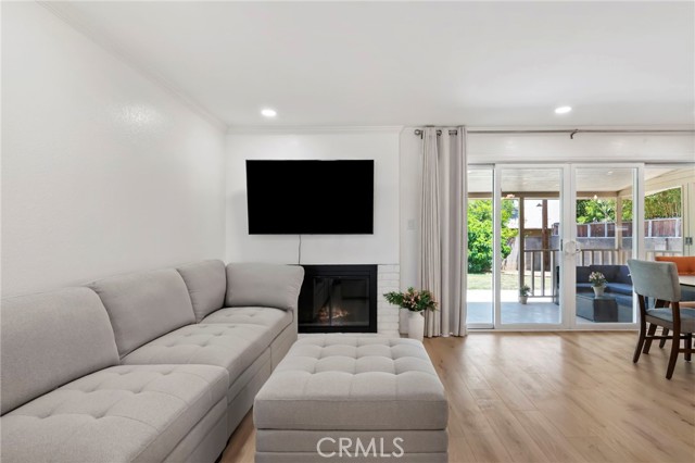 Detail Gallery Image 4 of 40 For 6636 Dannyboyar Ave, West Hills,  CA 91307 - 3 Beds | 2 Baths