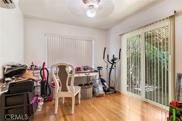 28 N Michigan Street, Redlands CA: https://media.crmls.org/medias/64487011-2a81-4494-a1c2-008e7c938454.jpg