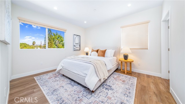 Detail Gallery Image 21 of 28 For 17158 Chatsworth St #2,  Granada Hills,  CA 91344 - 3 Beds | 2/1 Baths