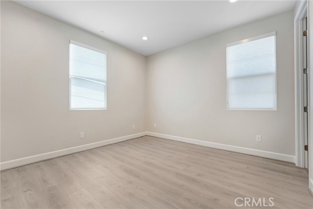 Detail Gallery Image 16 of 40 For 21201 Wildflower Way, Chatsworth,  CA 91311 - 5 Beds | 5 Baths