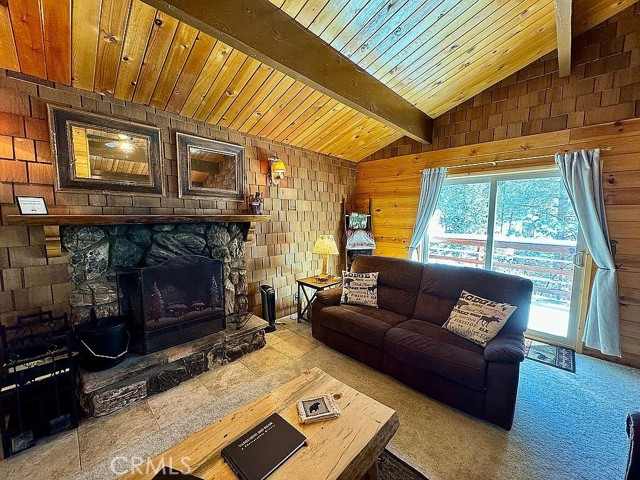 Detail Gallery Image 4 of 31 For 608 Kean Way, Big Bear City,  CA 92314 - 2 Beds | 1 Baths
