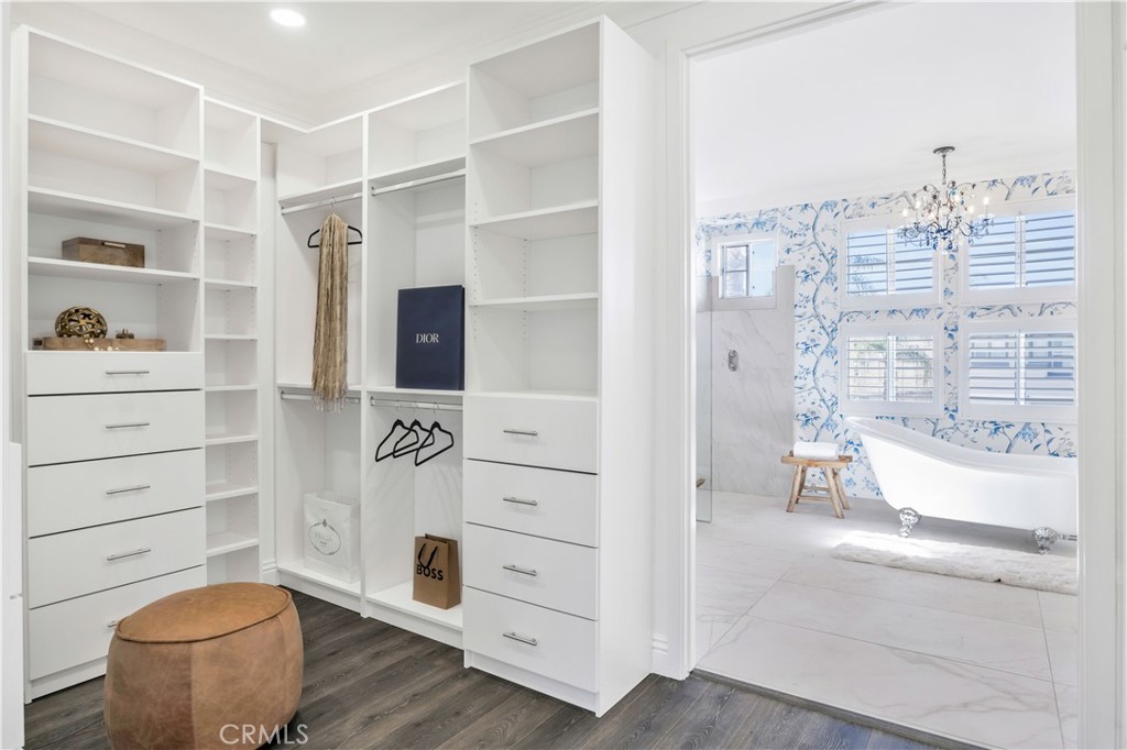 MLS #OC25251962 image #31