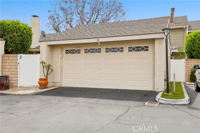 14 Black Oak, Irvine CA: https://media.crmls.org/medias/644a9798-6de4-4cd6-9b75-8bb57721e092.jpg