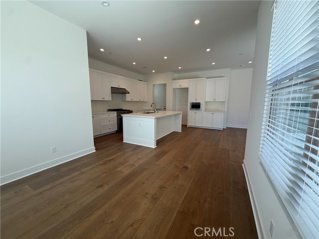 Detail Gallery Image 22 of 28 For 228 Maricopa, Irvine,  CA 92618 - 3 Beds | 2/1 Baths