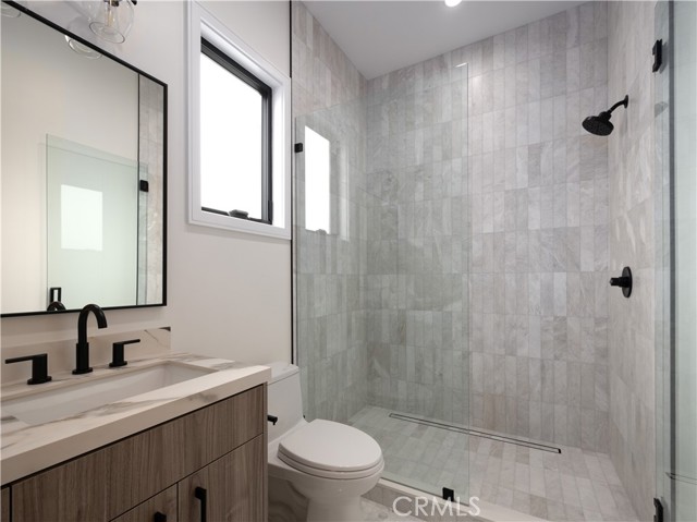 461 NW Chabela Dr., Manhattan Beach CA: https://media.crmls.org/medias/644bc511-d291-4949-a8ef-c18005c531e6.jpg