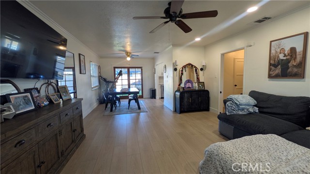 Detail Gallery Image 5 of 15 For 4805 Beatty Dr, Riverside,  CA 92506 - 3 Beds | 2 Baths