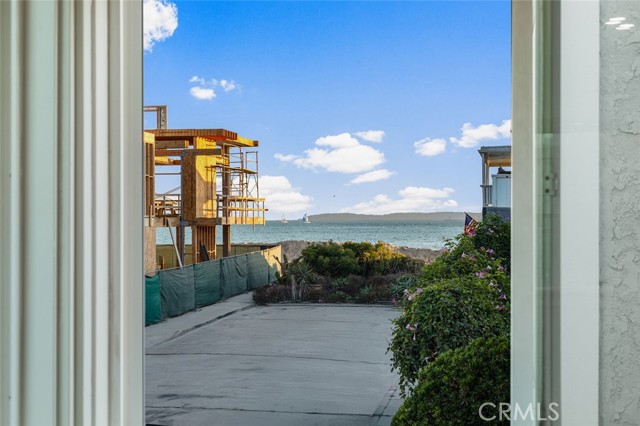 23 65th Place, Long Beach CA: https://media.crmls.org/medias/644c45ea-3cf3-4061-987e-abb803501876.jpg