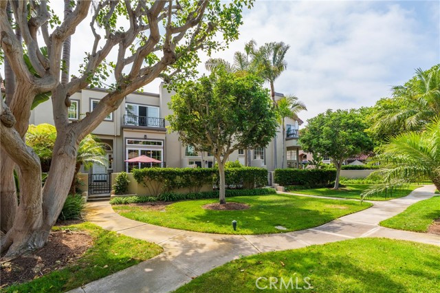 Detail Gallery Image 3 of 51 For 19322 Archfield Ln, Huntington Beach,  CA 92648 - 3 Beds | 2/1 Baths