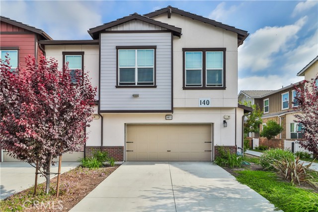 Detail Gallery Image 1 of 60 For 140 Farmhouse Dr #1,  Simi Valley,  CA 93065 - 4 Beds | 2/1 Baths