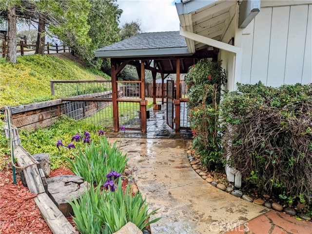 Detail Gallery Image 6 of 47 For 42420 Shady Ln, Oakhurst,  CA 93644 - 3 Beds | 2 Baths