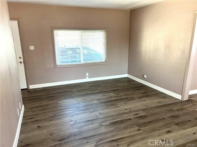 Detail Gallery Image 8 of 16 For 10264 Mull Ave, Riverside,  CA 92503 - 2 Beds | 1 Baths