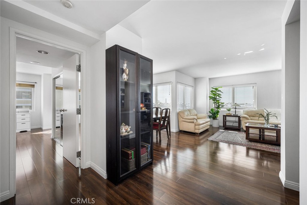 525 E Seaside Way #409