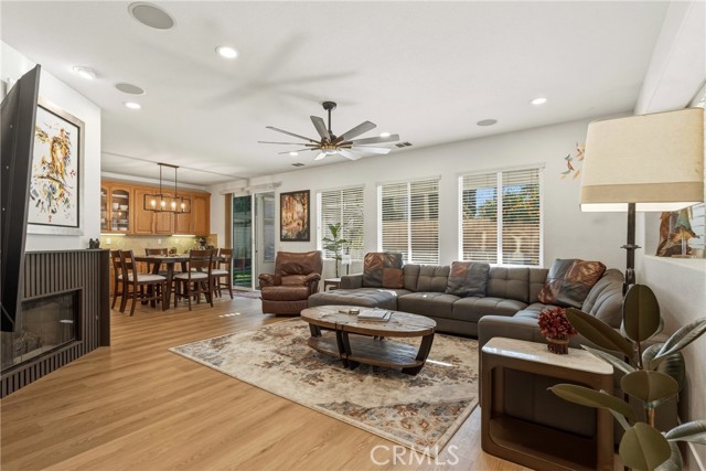 Detail Gallery Image 6 of 67 For 12343 Black Horse, Corona,  CA 91752 - 3 Beds | 3 Baths