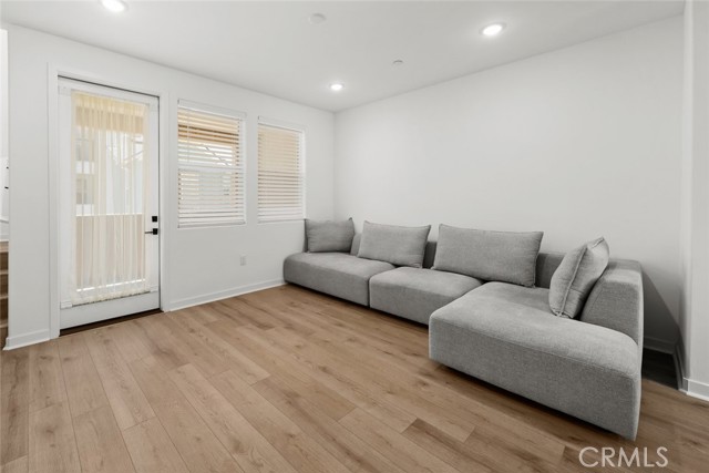 905 Madonna Road, San Luis Obispo CA: https://media.crmls.org/medias/644fc04f-3934-4b00-81b4-25c1b4fb4d3b.jpg