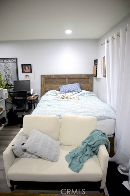 Detail Gallery Image 6 of 18 For 5585 E Pacific Coast, Long Beach,  CA 90804 - 0 Beds | 1 Baths