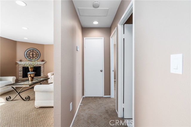 Detail Gallery Image 9 of 19 For 2891 Canyon Crest Dr #59,  Riverside,  CA 92507 - 1 Beds | 1 Baths