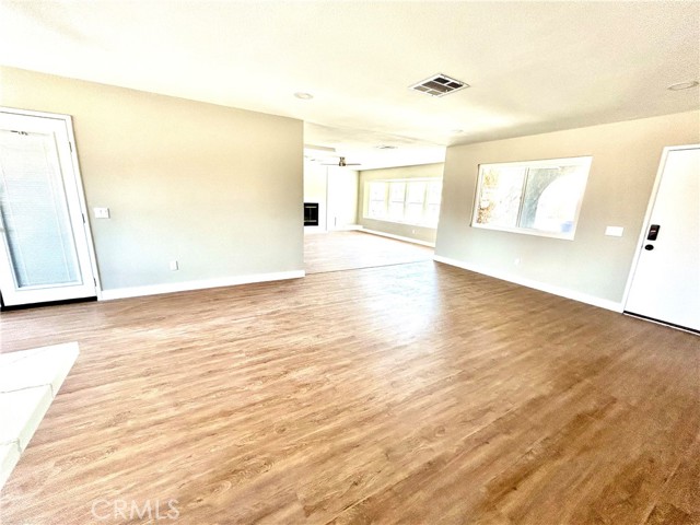 6698 Mesquite Drive, 29 Palms CA: https://media.crmls.org/medias/645220e4-6173-4d46-891c-d2426b5167ec.jpg