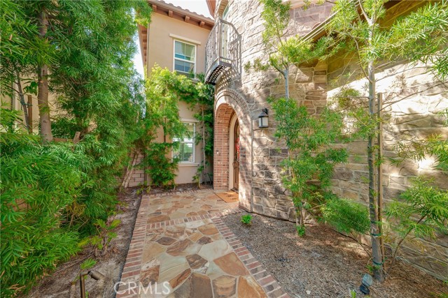 17 Calliope, Lake Forest CA: https://media.crmls.org/medias/64527fb3-a228-42af-b57d-c770aa94c21d.jpg