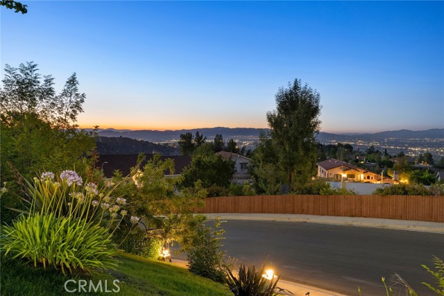 Detail Gallery Image 26 of 35 For 20101 Greenbriar Dr, Tarzana,  CA 91356 - 5 Beds | 4 Baths