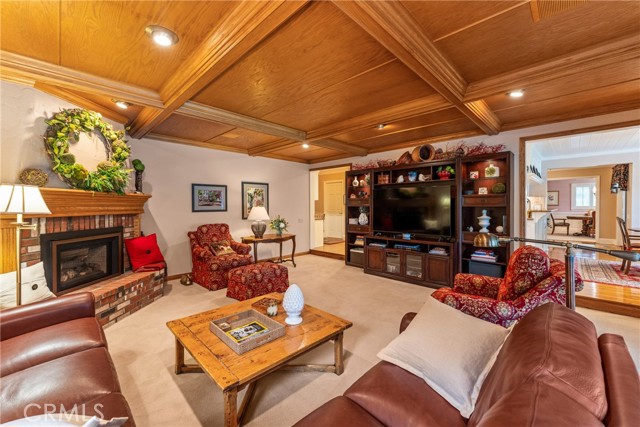 Detail Gallery Image 32 of 75 For 1914 Country Club Ln, Redlands,  CA 92373 - 5 Beds | 3/1 Baths