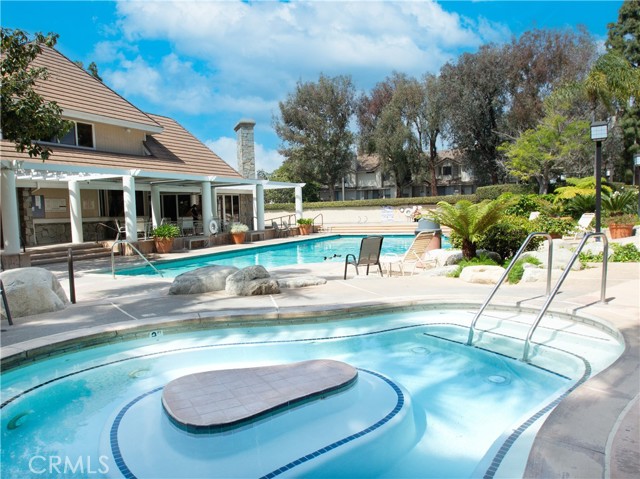 Detail Gallery Image 18 of 34 For 2559 Plaza Del Amo #205,  Torrance,  CA 90503 - 2 Beds | 2/1 Baths