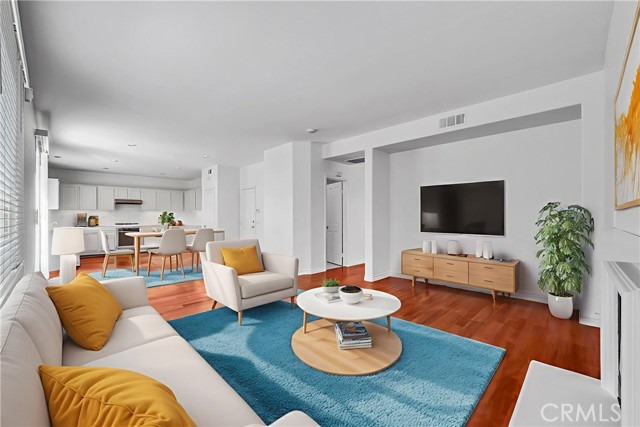 15 Birchwood, Irvine CA: https://media.crmls.org/medias/6454cc28-3e45-43ef-8720-a3f010e64c55.jpg