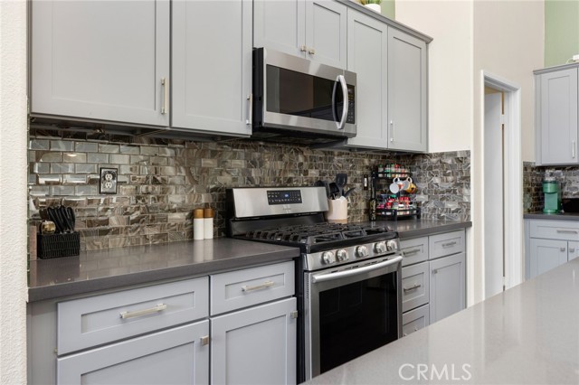Detail Gallery Image 14 of 41 For 27100 Early Dawn Rd, Menifee,  CA 92584 - 4 Beds | 2 Baths