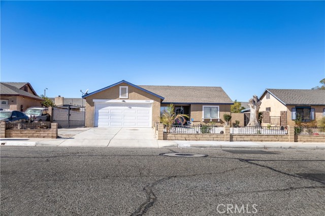 Detail Gallery Image 1 of 24 For 17882 Juniper St, Adelanto,  CA 92301 - 3 Beds | 2 Baths