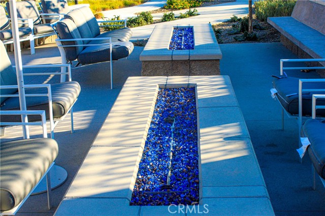 Detail Gallery Image 32 of 34 For 16281 Castello Ln #2,  Fontana,  CA 92336 - 3 Beds | 2/1 Baths