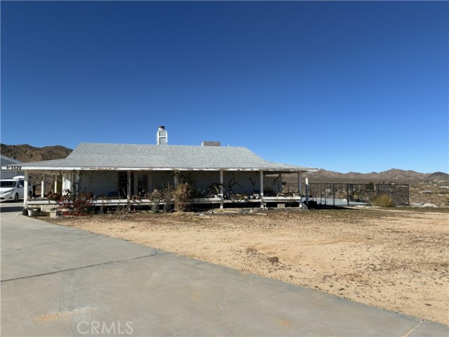 Detail Gallery Image 4 of 16 For 55522 Chaparral, Yucca Valley,  CA 92284 - 3 Beds | 2 Baths